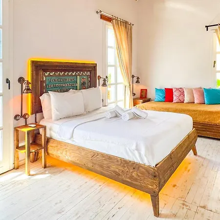 Banana Alacati Food & Stay - Adults Only Exterior photo