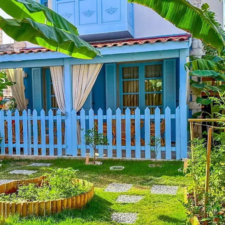 Banana Alacati Food & Stay - Adults Only Exterior photo