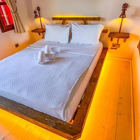 Banana Alacati Food & Stay - Adults Only Room photo