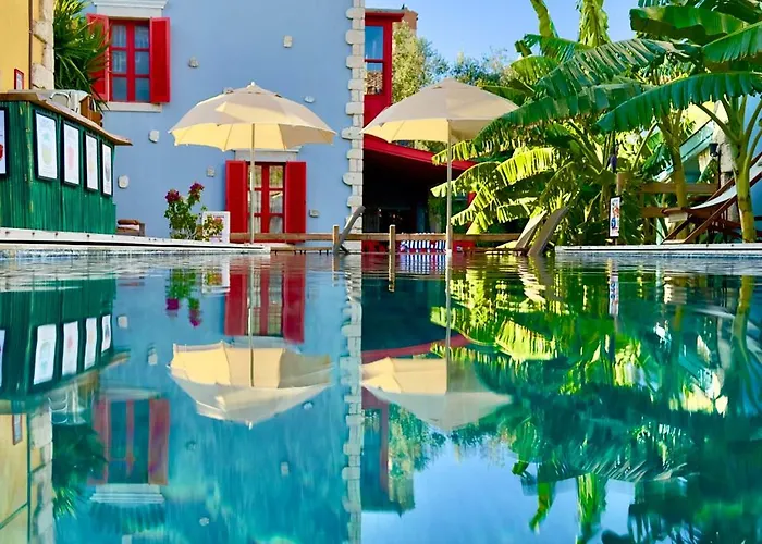 Banana Alacati Food & Stay - Adults Only