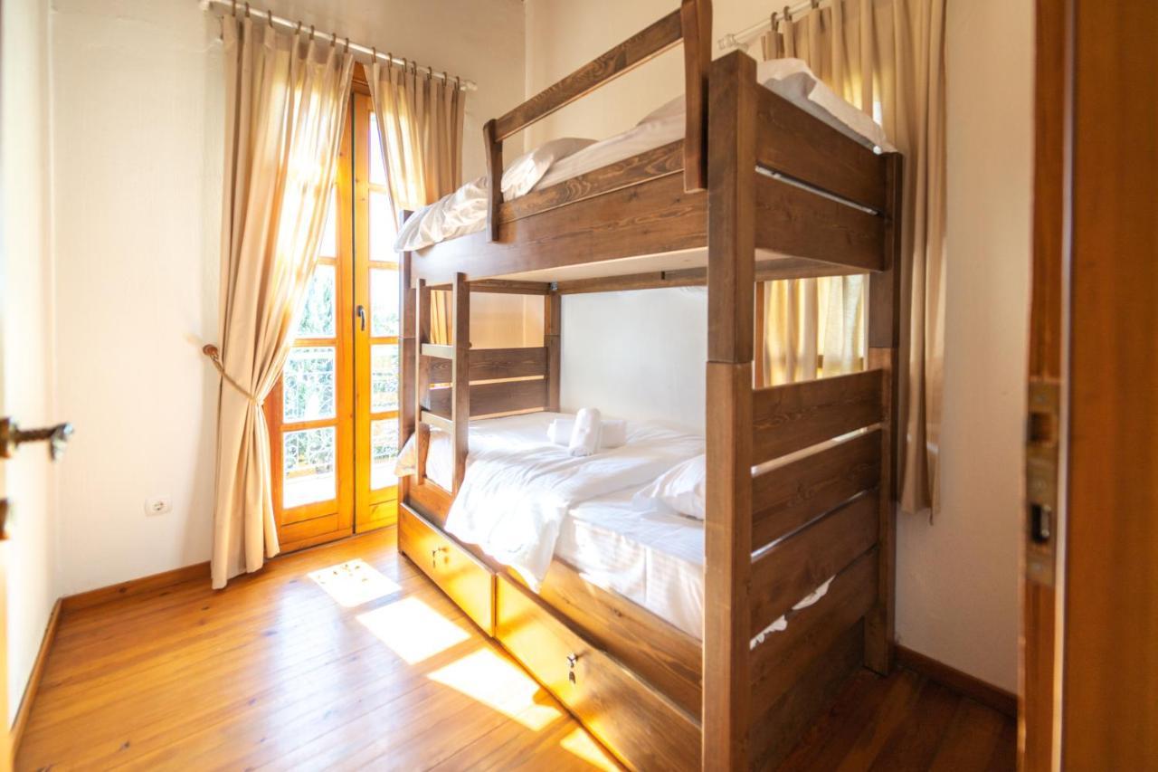 Banana Food & - Adults Only Hotel 3*