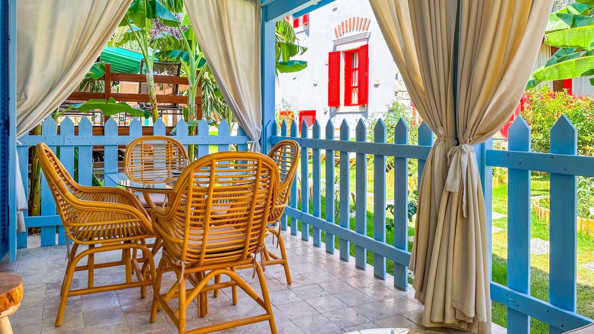 Banana Food & - Adults Only Alacati